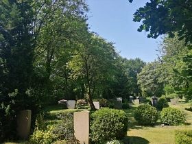 Friedhof Siek im Sommer (5).jpg © Amt Siek